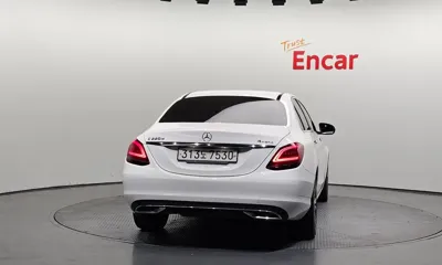 Mercedes-Benz C-Class 2021, 36399 км, за 20822.33 USD