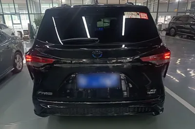 Toyota Sienna 2021, 56300 км, за 34200 USD