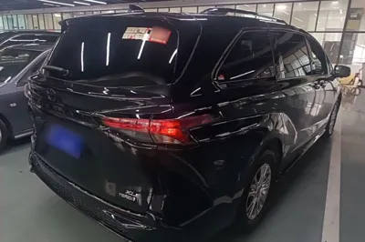 Toyota Sienna 2021, 56300 км, за 34200 USD - фото 6