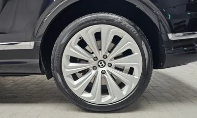 Bentley Bentayga 2023, 33565 км, за 149322.74 USD