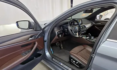 BMW 5-Series 2018, 124945 км, за 13456.74 USD - фото 10