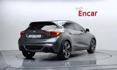Infiniti Q30 2017, 24929 км, за 9471.19 USD
