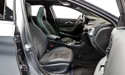 Infiniti Q30 2017, 24929 км, за 9471.19 USD - фото 11