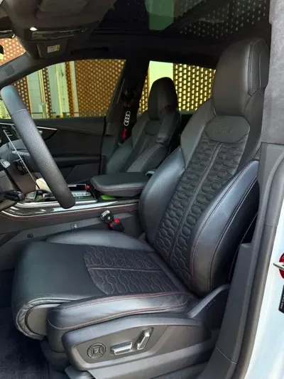 Audi RSQ8 2021, 85600 км, за 63673.36 USD - фото 8