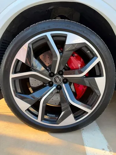 Audi RSQ8 2021, 85600 км, за 63673.36 USD - фото 20