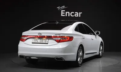 Hyundai Grandeur 2016, 111277 км, за 5500.56 USD