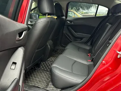Mazda 3 Axela 2017, 81000 км, за 4340.7 USD