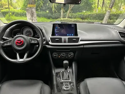 Mazda 3 Axela 2017, 81000 км, за 4340.7 USD - фото 6