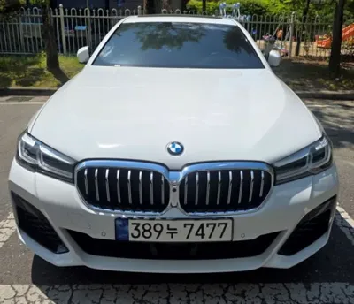 BMW 5-Series · 2023 год