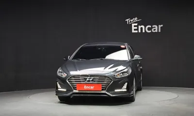 Hyundai Sonata 2018, 121599 км, за 10245.91 USD