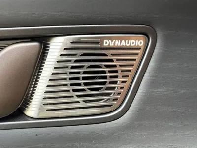Denza Denza D9
