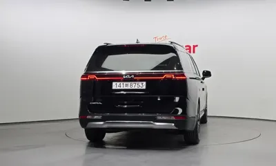 Kia Canival 2023, 63859 км, за 17543.03 USD