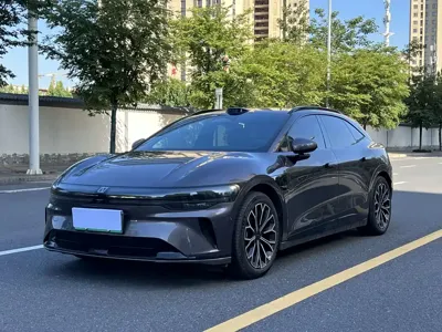 Zeekr 极氪007GT · 2025 год