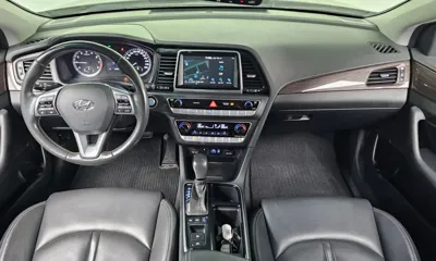 Hyundai Sonata 2018, 63447 км, за 9058.68 USD - фото 7
