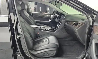 Hyundai Sonata 2018, 63447 км, за 9058.68 USD - фото 11