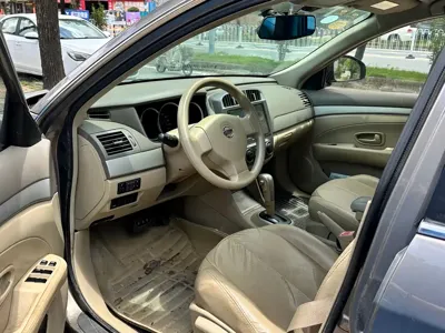 Nissan Sylphy 2015, 140000 км, за 2471.99 USD