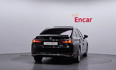 Lexus ES 2022, 48669 км, за 31160.58 USD