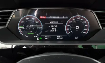 Audi e-tron 2021, 120323 км, за 24986.8 USD - фото 8