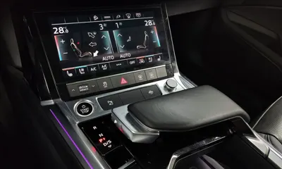 Audi e-tron 2021, 120323 км, за 24986.8 USD - фото 9