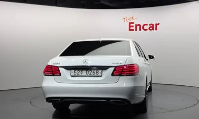 Mercedes-Benz E-Class 2016, 140040 км, за 8139.61 USD
