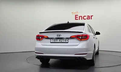 Hyundai Sonata 2016, 150896 км, за 6840.39 USD