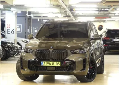 BMW X5 2026, 5000 км, за 100433.24 USD