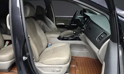 Kia Canival 2019, 113509 км, за 9188.27 USD - фото 11