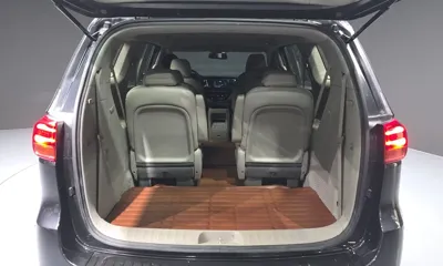 Kia Canival 2019, 113509 км, за 9188.27 USD - фото 20