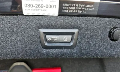 BMW 5-Series 2021, 84737 км, за 21596.43 USD - фото 31