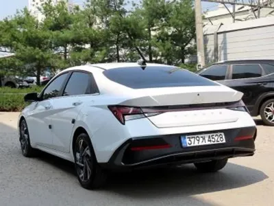 Hyundai Avante 2026, 13600 км, за 16156.36 USD