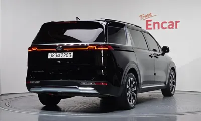 Kia Canival 2021, 129231 км, за 15526.92 USD