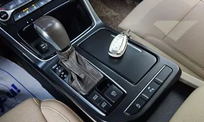 Hyundai Grandeur 2018, 155032 км, за 8855.19 USD - фото 9