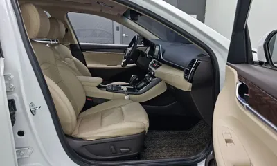 Hyundai Grandeur 2018, 155032 км, за 8855.19 USD - фото 12