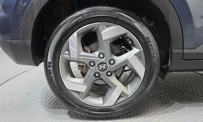 Hyundai Venue 2020, 67413 км, за 9801.32 USD
