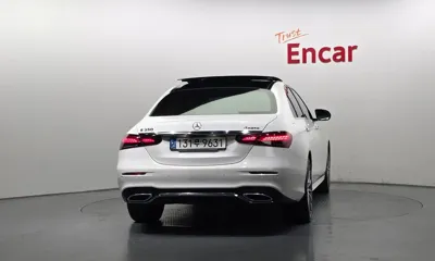 Mercedes-Benz E-Class 2021, 62999 км, за 28013.04 USD