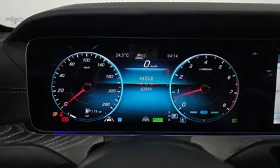 Mercedes-Benz E-Class 2021, 62999 км, за 28013.04 USD - фото 8