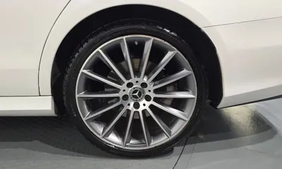 Mercedes-Benz E-Class 2021, 62999 км, за 28013.04 USD - фото 21