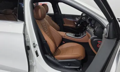 Mercedes-Benz E-Class 2021, 62999 км, за 28013.04 USD - фото 26
