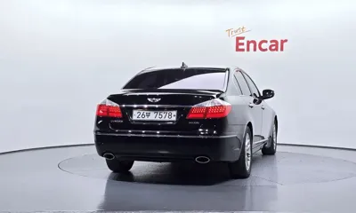 Hyundai Genesis 2010, 188031 км, за 1907.39 USD