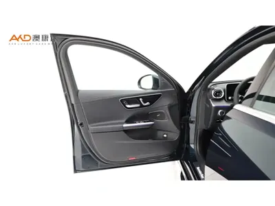 Mercedes-Benz C-Class 2024, 48000 км, за 25383.69 USD - фото 10
