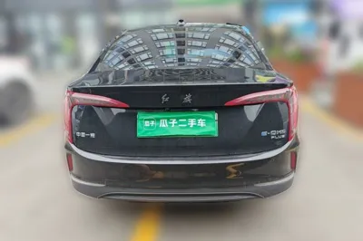 Hongqi E-QM5 2023, 32400 км, за 13519 USD