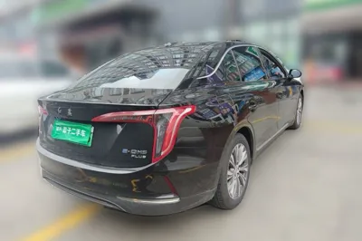 Hongqi E-QM5 2023, 32400 км, за 13519 USD