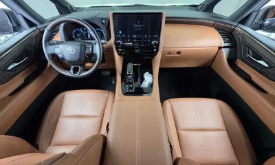 Toyota Alphard 2024, 16416 км, за 63607.72 USD - фото 7