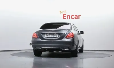 Mercedes-Benz C-Class 2018, 51957 км, за 11777.66 USD