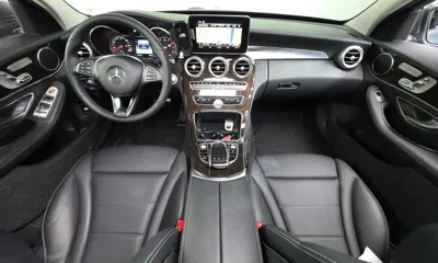 Mercedes-Benz C-Class 2018, 51957 км, за 11777.66 USD - фото 7