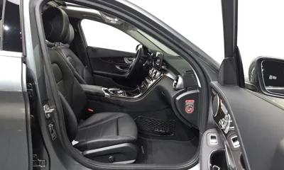 Mercedes-Benz C-Class 2018, 51957 км, за 11777.66 USD - фото 11
