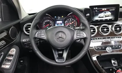 Mercedes-Benz C-Class 2018, 51957 км, за 11777.66 USD - фото 13