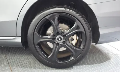Mercedes-Benz C-Class 2018, 51957 км, за 11777.66 USD - фото 21