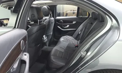 Mercedes-Benz C-Class 2018, 51957 км, за 11777.66 USD - фото 26