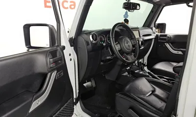Jeep Wrangler 2017, 52188 км, за 22408.79 USD - фото 11
